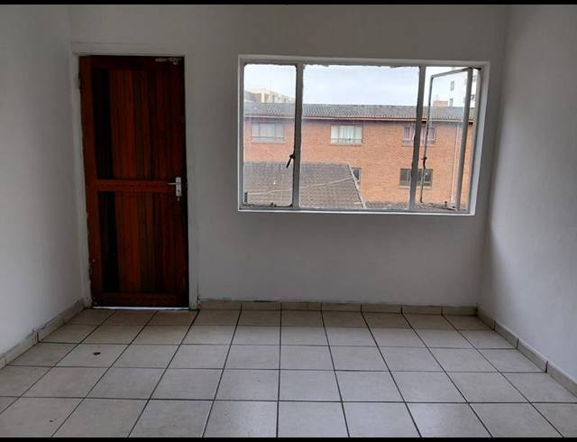 1 BEDROOM PROPERTY TO RENT IN OVERPORT